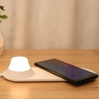 Yeelight Wireless Charger with LED Night Light Magnetic Attraction Fast Charging Sale