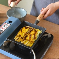 CAST IRON TAMAGOYAKI JAPANESE OMELETTE EGG FRYING SKILLET FRY PAN WOODEN HANDLE